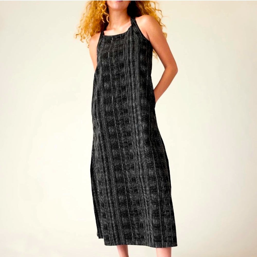 Athleta Black Striped cross-back dress with pockets. Size large. Worn once.